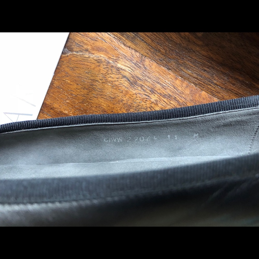 Authentic Stuart Weitzman Capture Leather Flats - image 6